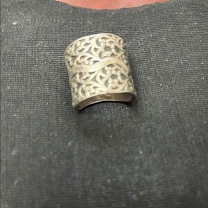 Silpada-925 sterling silver Filigree Vine wide band Ring size 6